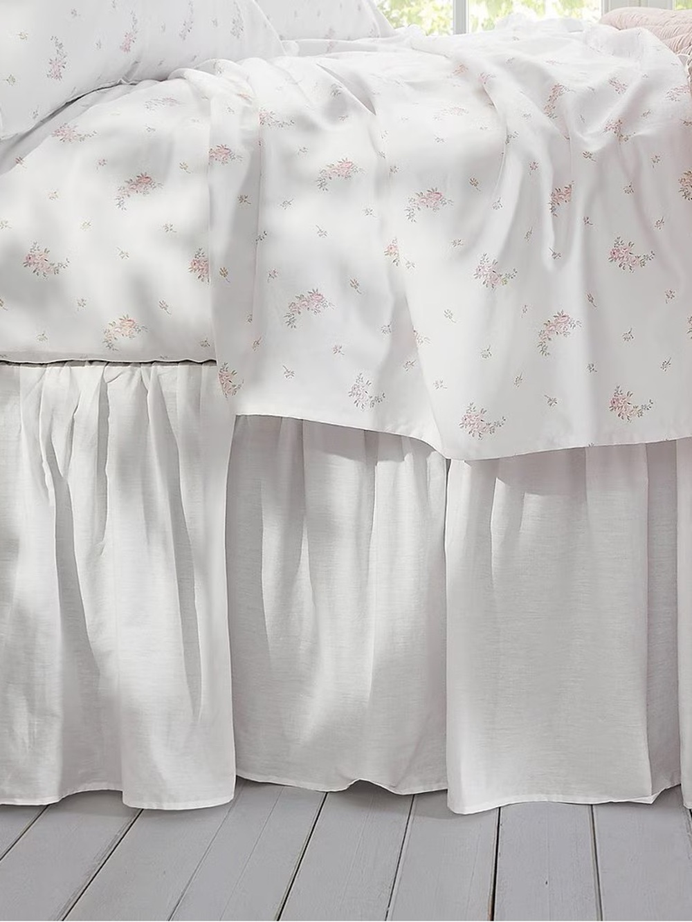 Shabby chic queen bed skirt